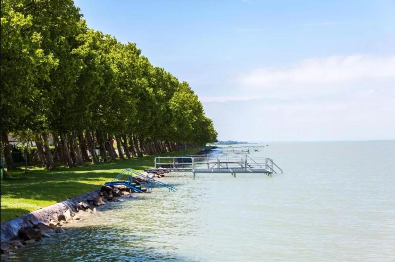 Lido Riviera Sunshine Apartman Балатонлеле Екстериор снимка